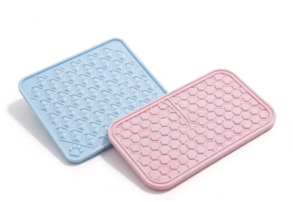 Tapis de Léchage en Silicone à Ventouses CalmFeeder